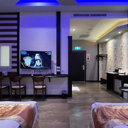 Wei Feng Exquisite Motel Pintung Branch Pingtung Exterior photo